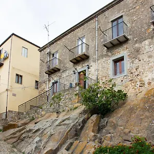 Ai Valàti , Geraci Siculo Italia