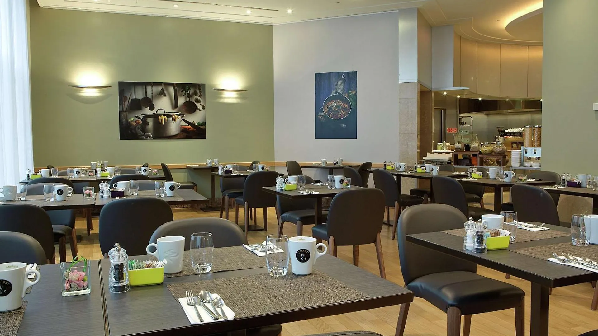 Hotel Hilton Milano 4*,  Italia